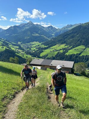 Aufstieg von Alpbach Dorf Richtung Hauser Joch