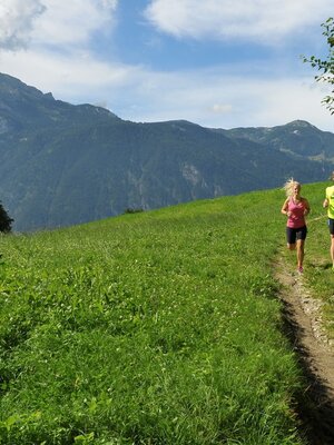 Laufen in Reith im Alpbachtal | © Gabriele Grießenböck