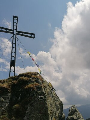 Wildschönau Tourismus Feldalphorn Gipfelkreuz Gewi.jpg